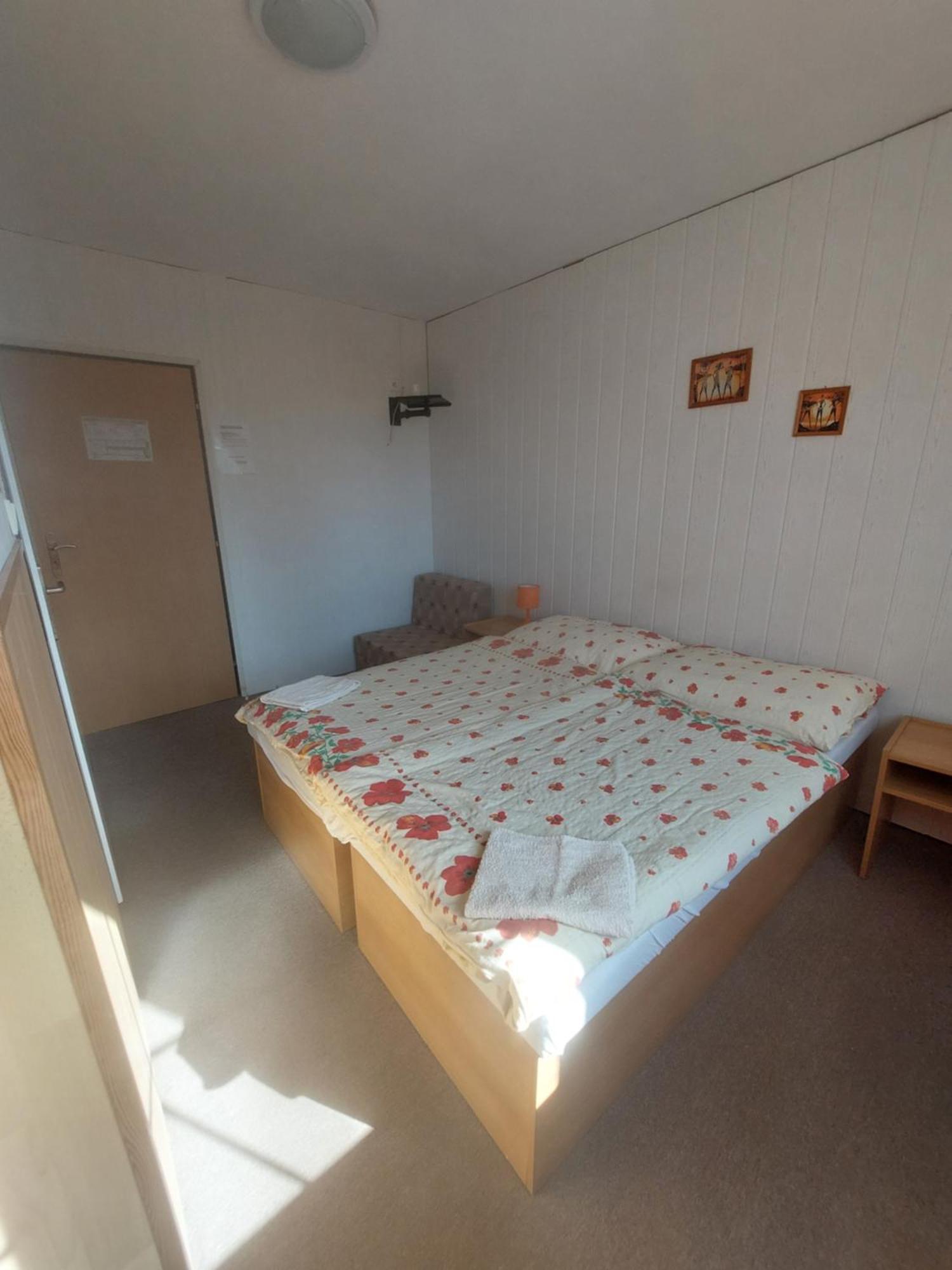 Hotel Monte Lope Bystrice pod Lopenikem Exteriér fotografie